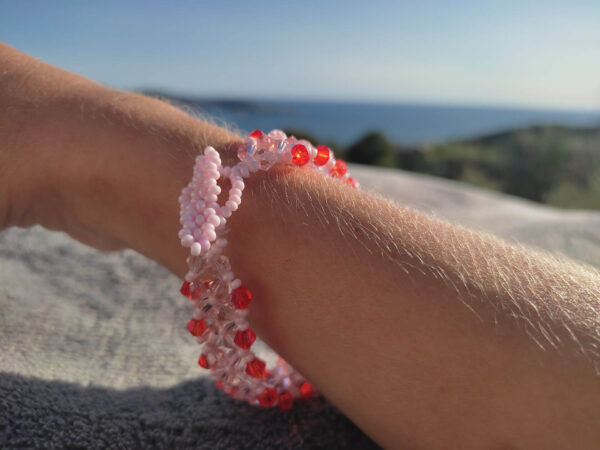 Loving essence bracelet with sea view